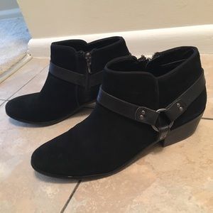 Sam Edelman Black Suede Phoenix Bootie (9.5) Used